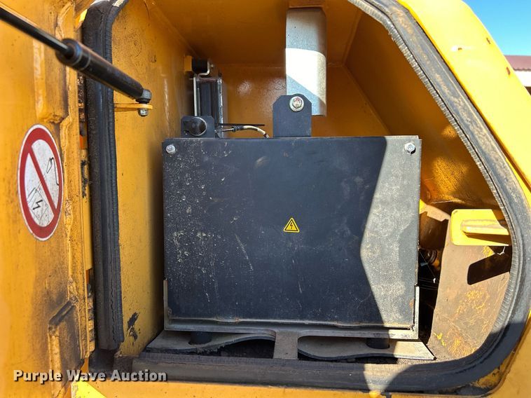 image for item DQ0962 2010 Liebherr  PR734 LGP dozer