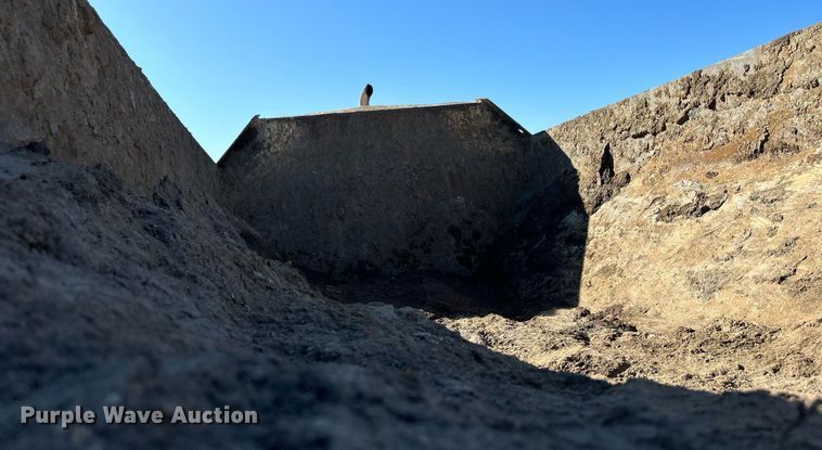 image for item DQ0963 2005 Terex TA30  haul truck