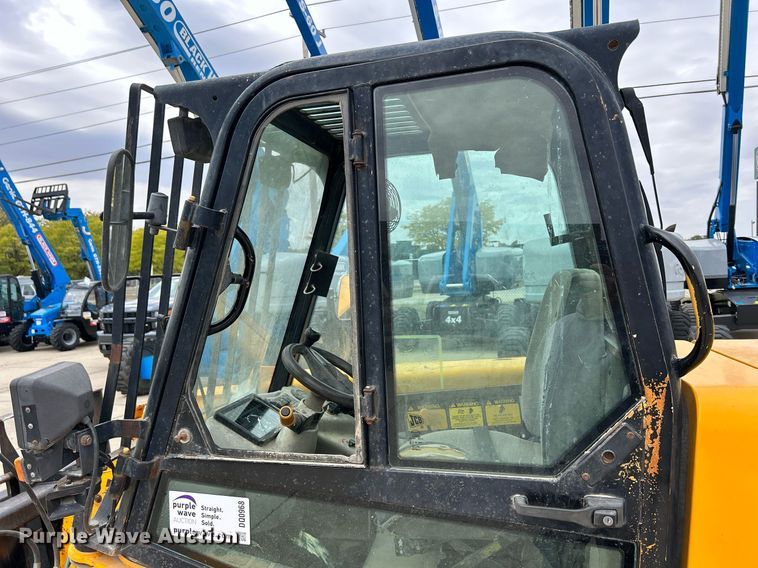 image for item DQ0968 1998 JCB 520  telehandler