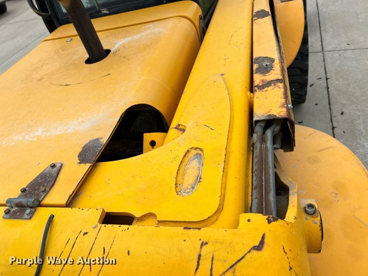 image for item DQ0968 1998 JCB 520  telehandler
