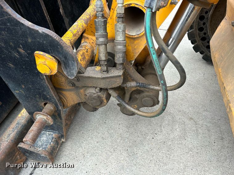 image for item DQ0968 1998 JCB 520  telehandler