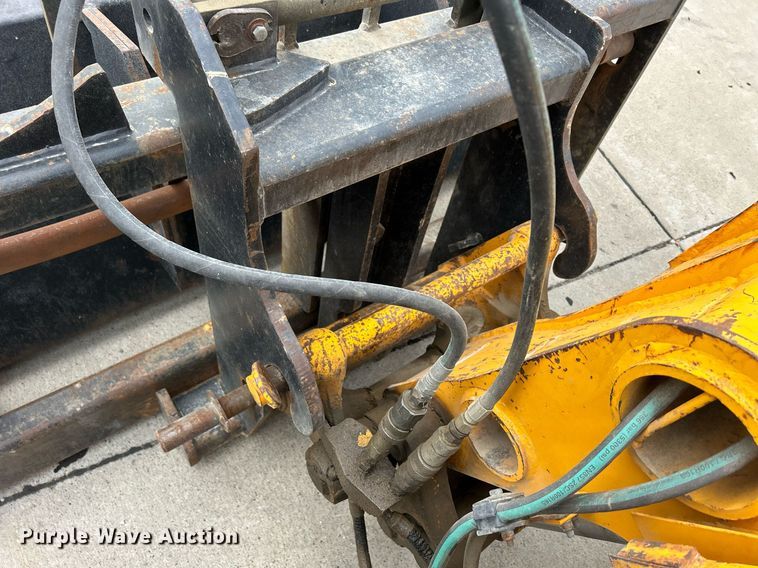 image for item DQ0968 1998 JCB 520  telehandler