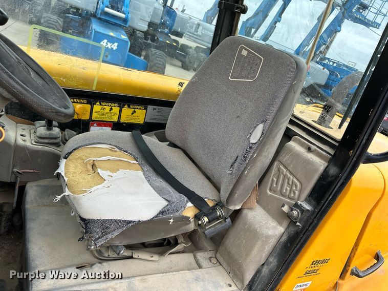 image for item DQ0968 1998 JCB 520  telehandler