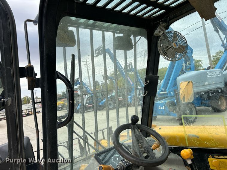 image for item DQ0968 1998 JCB 520  telehandler