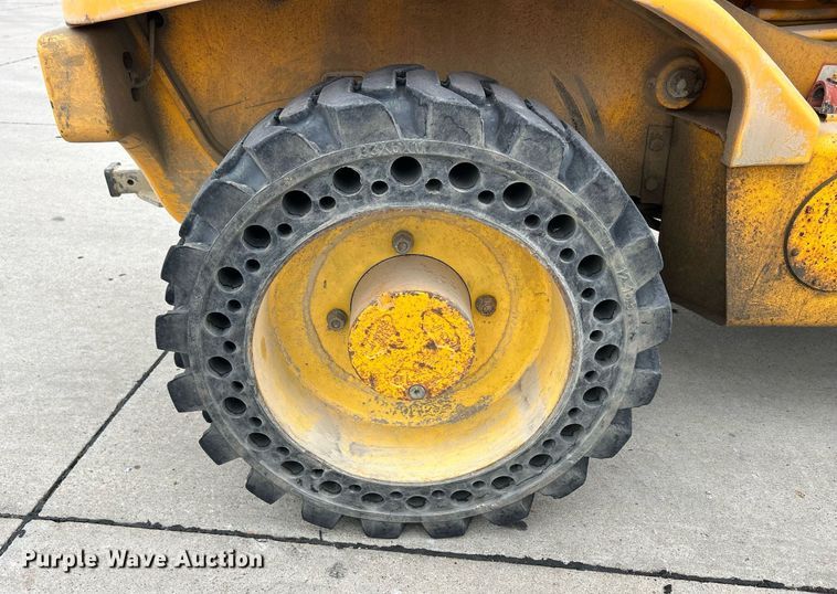 image for item DQ0968 1998 JCB 520  telehandler