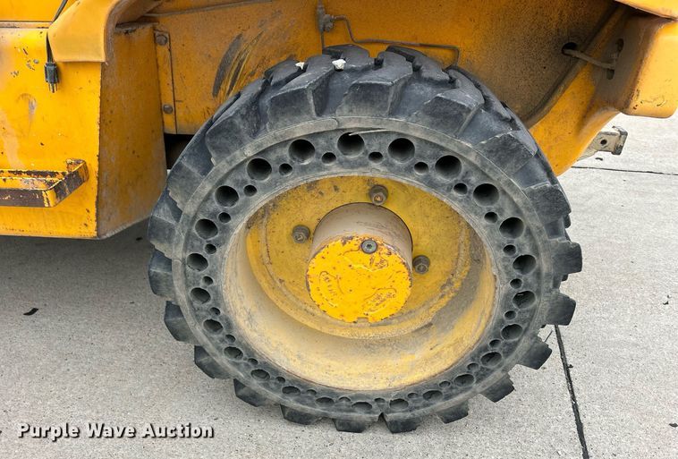 image for item DQ0968 1998 JCB 520  telehandler