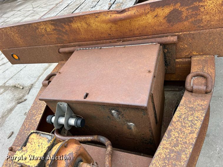 image for item DQ1003 2001 Load King 253TT  tilt deck equipment trailer