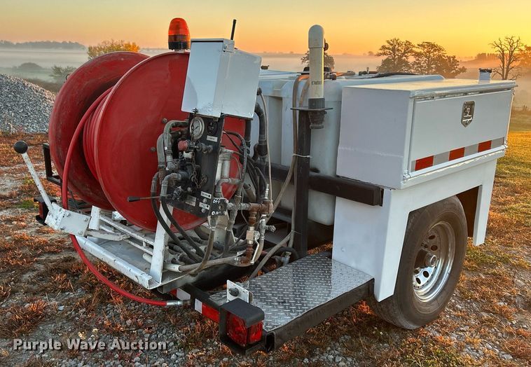 image for item DQ1005 2004 U.S. Jetting 4018 300 TRL  sewer jetter trailer