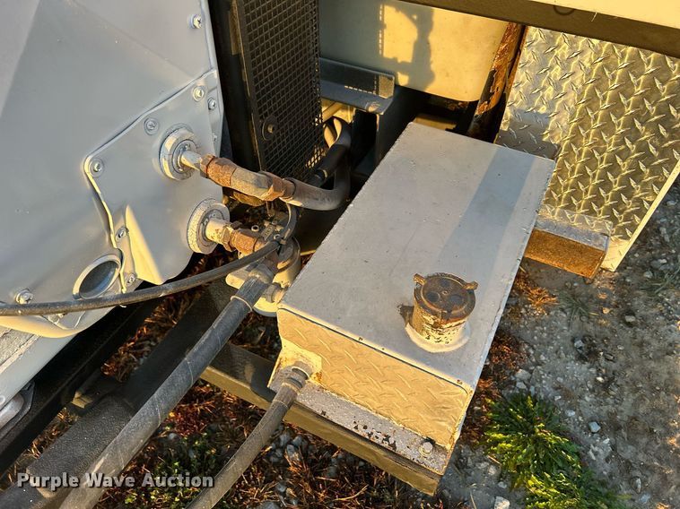 image for item DQ1005 2004 U.S. Jetting 4018 300 TRL  sewer jetter trailer