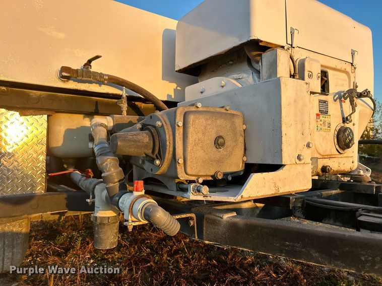 image for item DQ1005 2004 U.S. Jetting 4018 300 TRL  sewer jetter trailer