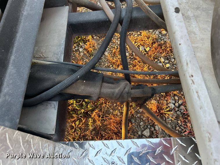 image for item DQ1005 2004 U.S. Jetting 4018 300 TRL  sewer jetter trailer