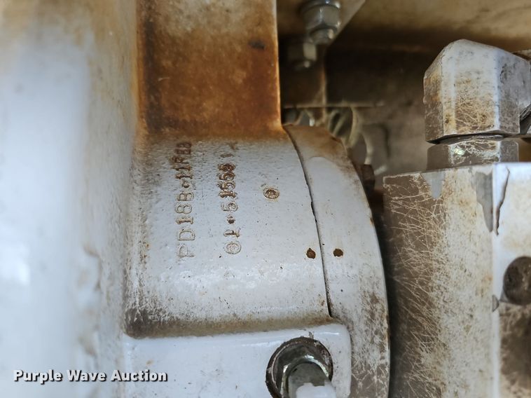 image for item DQ1203 2005 International 7300  digger derrick truck