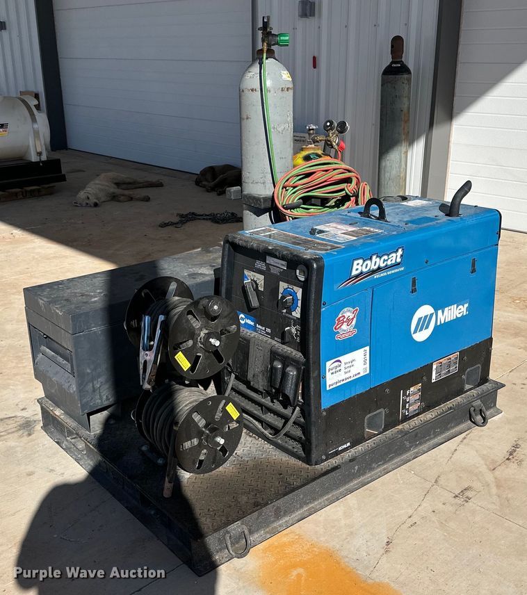 image for item DQ1452 Miller  welder/generator