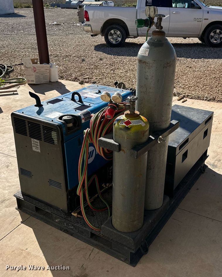 image for item DQ1452 Miller  welder/generator