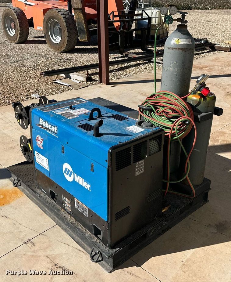 image for item DQ1452 Miller  welder/generator