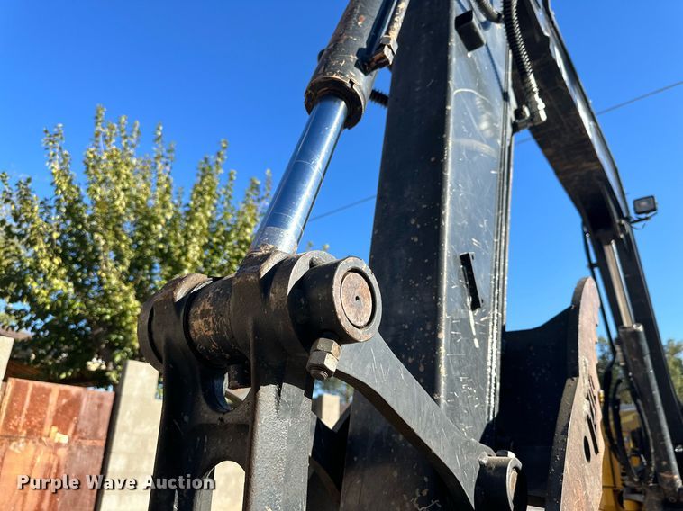 image for item DQ1459 2018 John Deere 85G  mini excavator