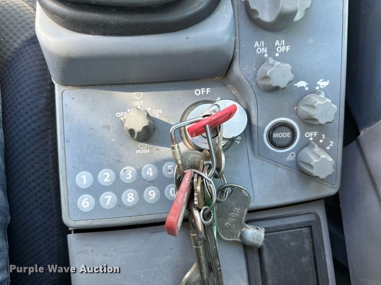 image for item DQ1459 2018 John Deere 85G  mini excavator