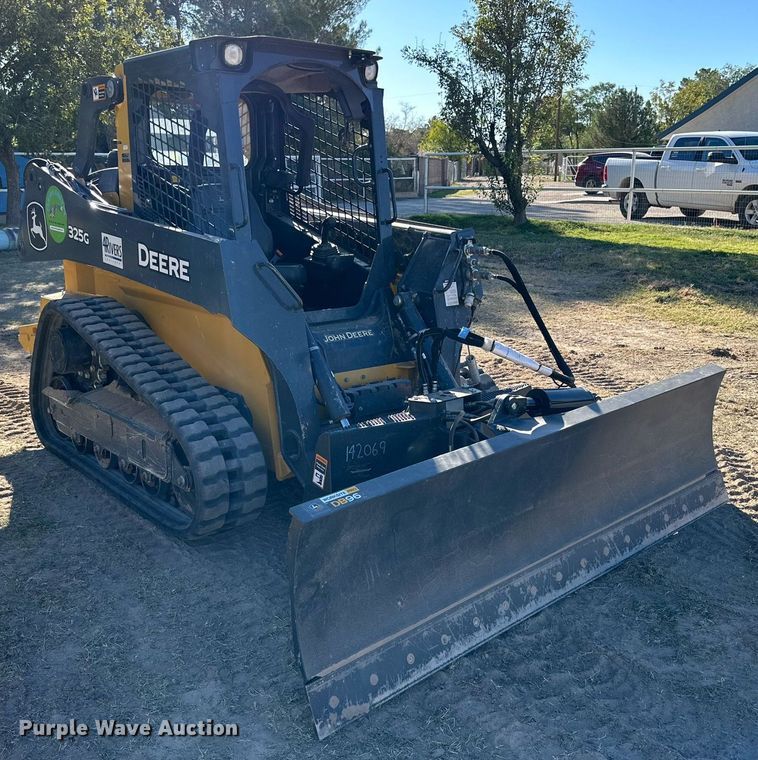 image for item DQ1460 2021 John Deere 325G  tracked skid steer loader