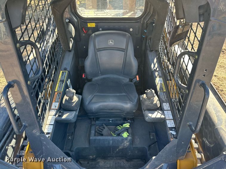 image for item DQ1460 2021 John Deere 325G  tracked skid steer loader