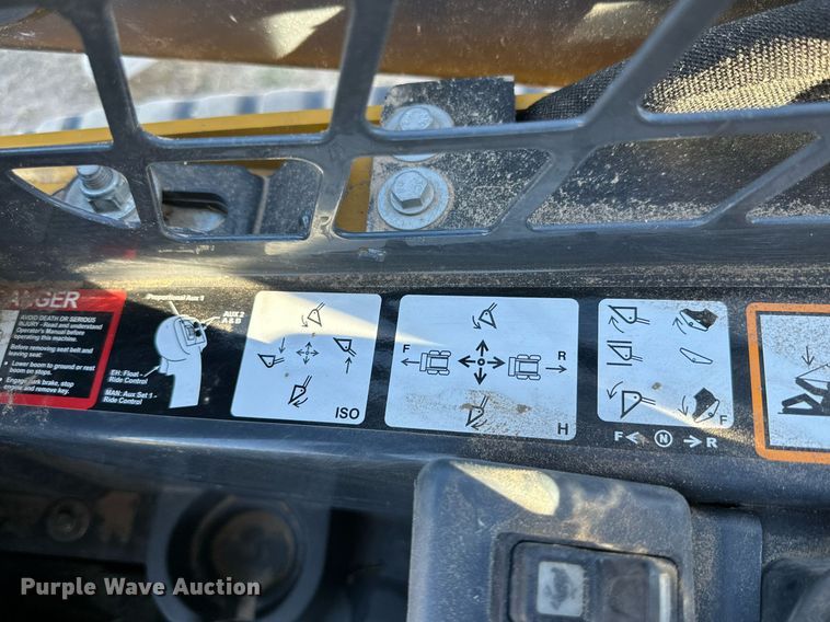 image for item DQ1460 2021 John Deere 325G  tracked skid steer loader