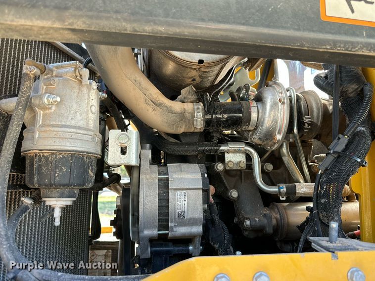 image for item DQ1460 2021 John Deere 325G  tracked skid steer loader