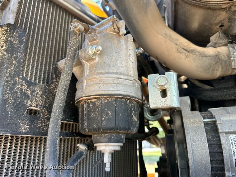 image for item DQ1460 2021 John Deere 325G  tracked skid steer loader