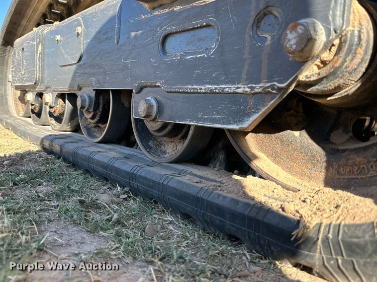 image for item DQ1460 2021 John Deere 325G  tracked skid steer loader