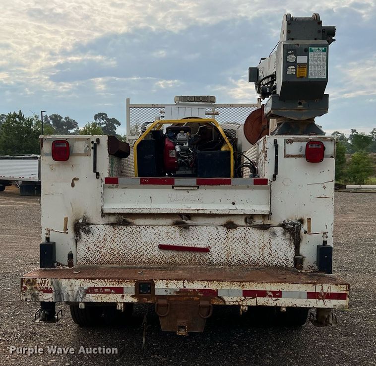 image for item DQ2203 2008 Ford F650 Super Duty XL  Crew Cab utility / service truck