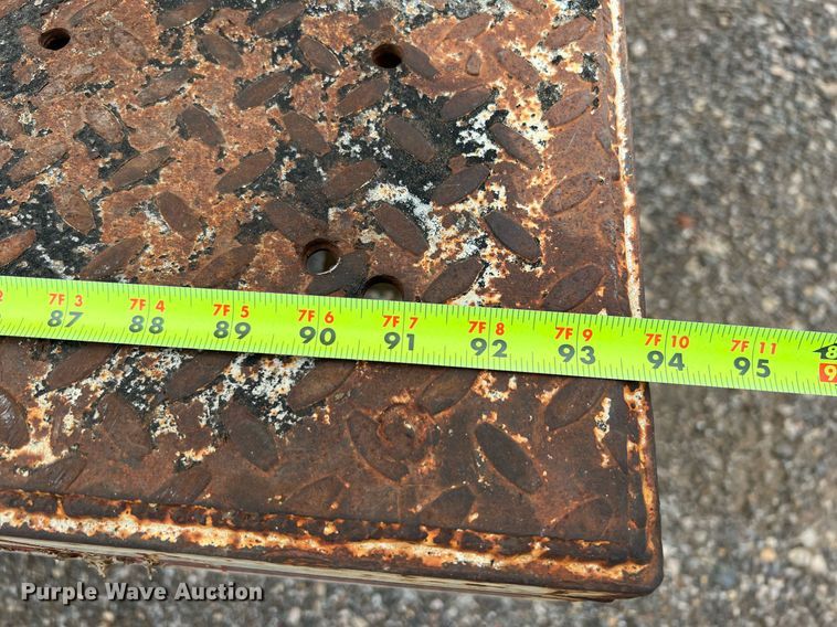 image for item DQ2203 2008 Ford F650 Super Duty XL  Crew Cab utility / service truck