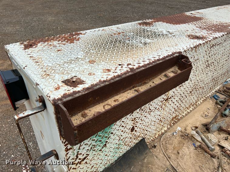 image for item DQ2203 2008 Ford F650 Super Duty XL  Crew Cab utility / service truck