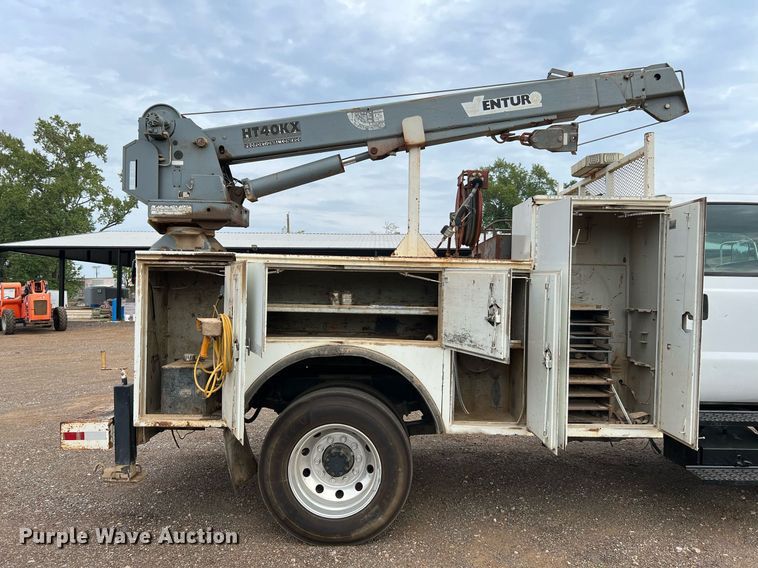 image for item DQ2203 2008 Ford F650 Super Duty XL  Crew Cab utility / service truck