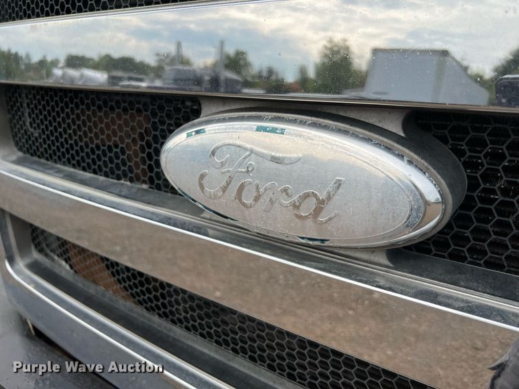 image for item DQ2203 2008 Ford F650 Super Duty XL  Crew Cab utility / service truck