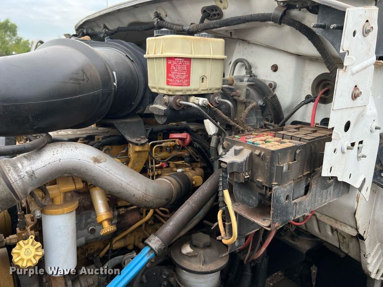 image for item DQ2203 2008 Ford F650 Super Duty XL  Crew Cab utility / service truck