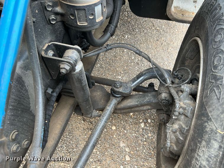 image for item DQ2203 2008 Ford F650 Super Duty XL  Crew Cab utility / service truck