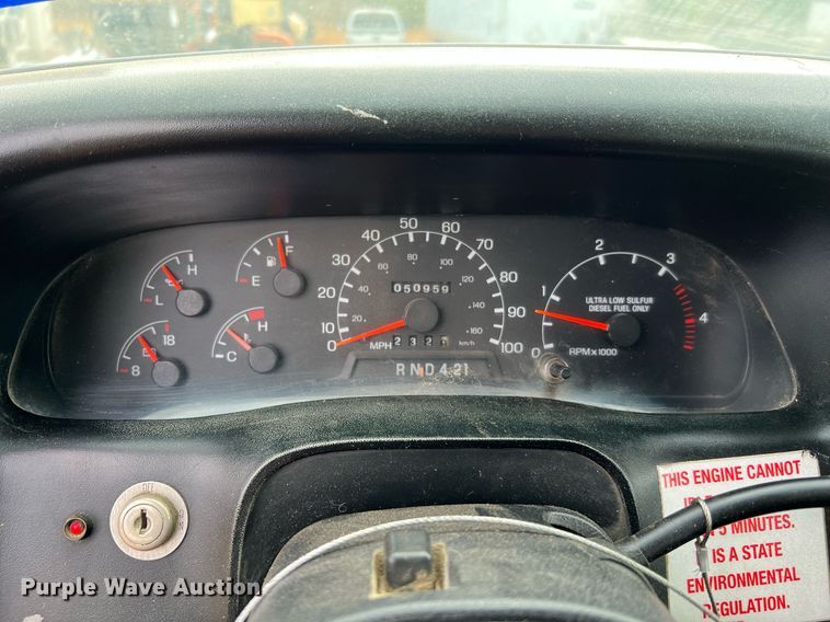 image for item DQ2203 2008 Ford F650 Super Duty XL  Crew Cab utility / service truck