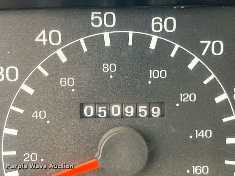 image for item DQ2203 2008 Ford F650 Super Duty XL  Crew Cab utility / service truck