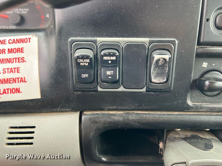 image for item DQ2203 2008 Ford F650 Super Duty XL  Crew Cab utility / service truck