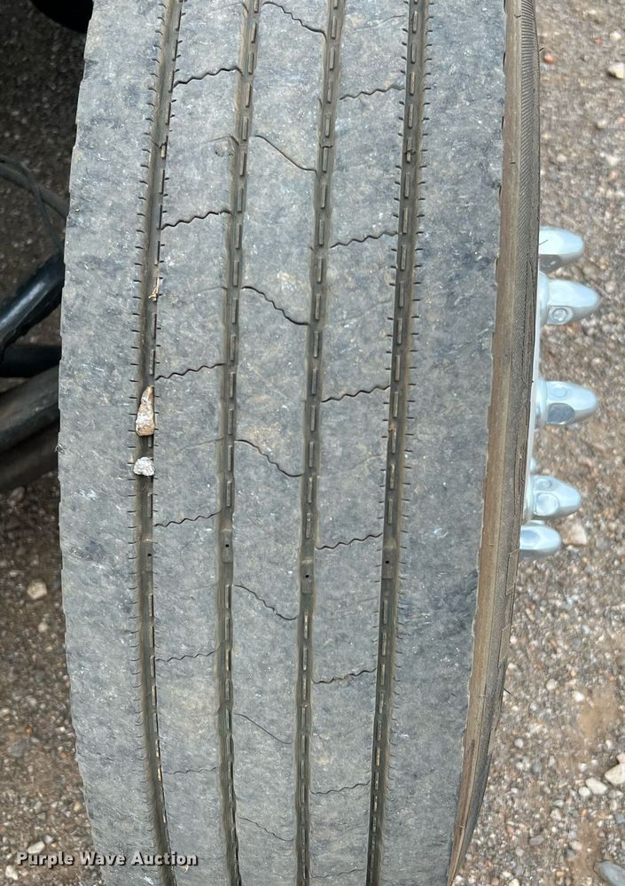 image for item DQ2203 2008 Ford F650 Super Duty XL  Crew Cab utility / service truck