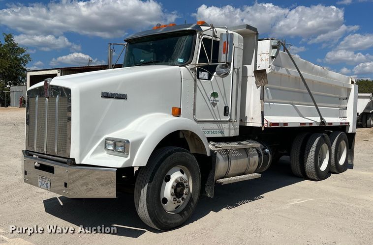 image for item DQ2217 2016 Kenworth T800  dump truck