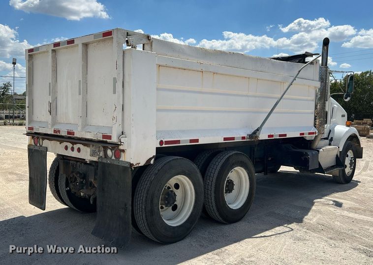 image for item DQ2217 2016 Kenworth T800  dump truck