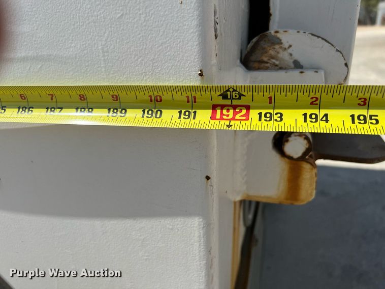 image for item DQ2217 2016 Kenworth T800  dump truck