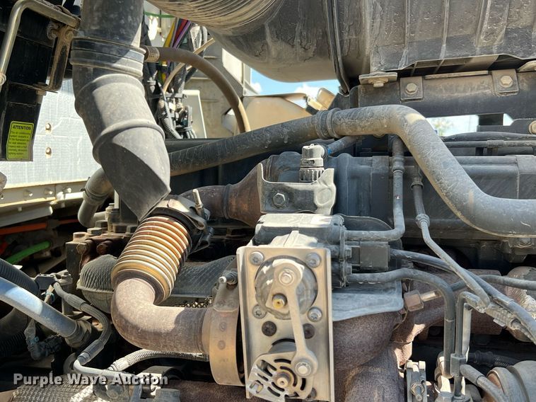 image for item DQ2217 2016 Kenworth T800  dump truck