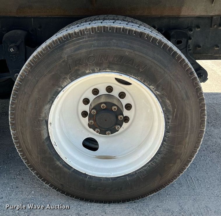 image for item DQ2217 2016 Kenworth T800  dump truck