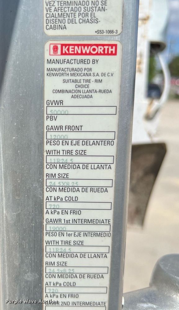 image for item DQ2217 2016 Kenworth T800  dump truck