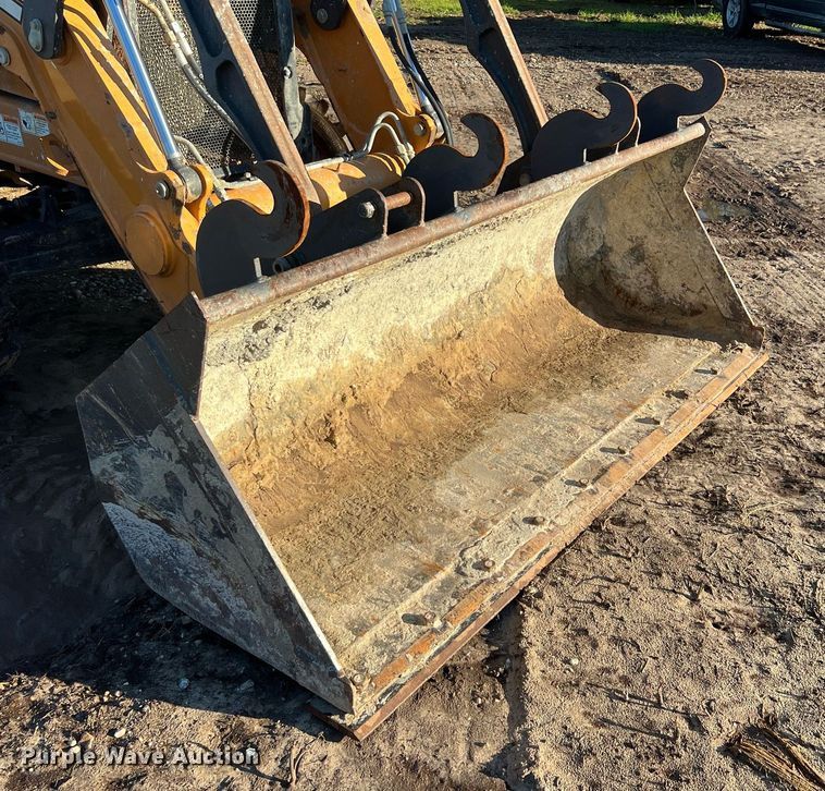 image for item DQ2232 2018 Case 570N EP  landscape tractor