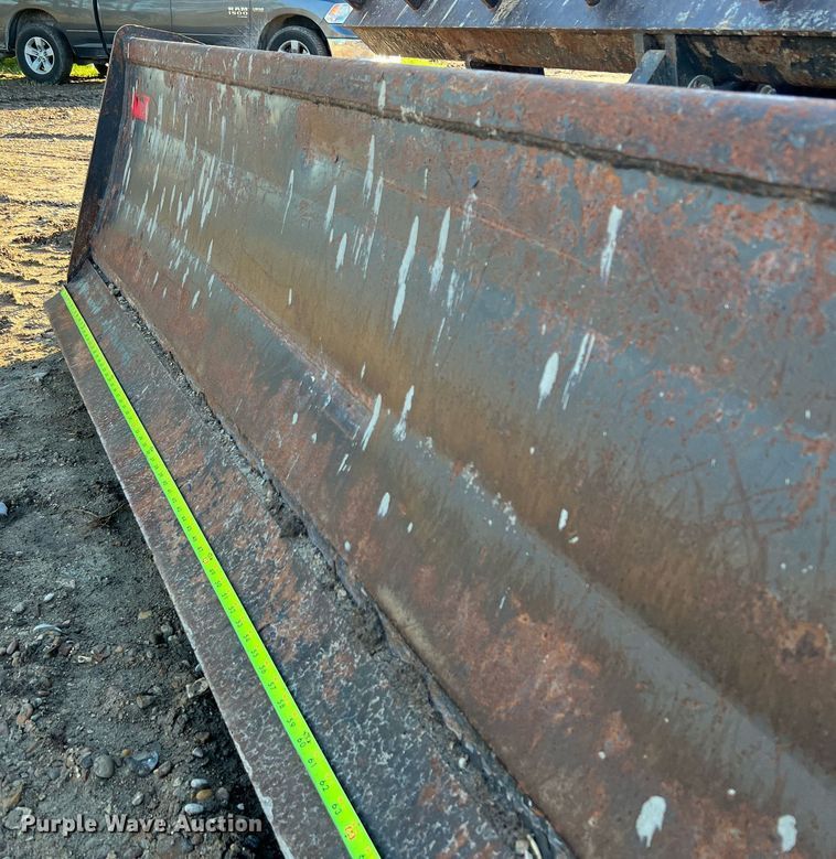 image for item DQ2232 2018 Case 570N EP  landscape tractor