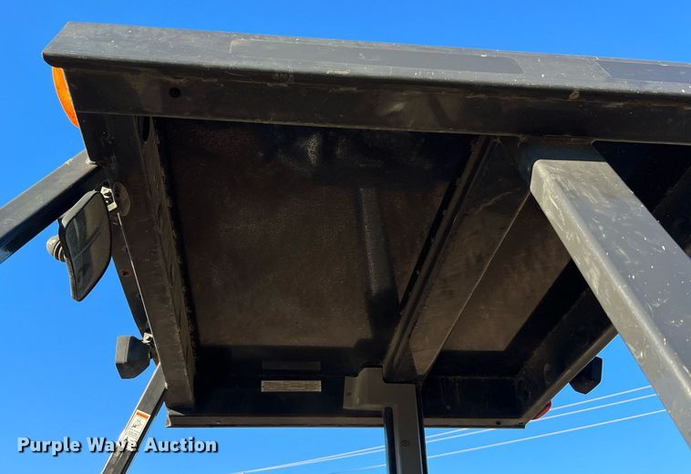 image for item DQ2232 2018 Case 570N EP  landscape tractor