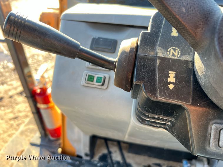 image for item DQ2232 2018 Case 570N EP  landscape tractor