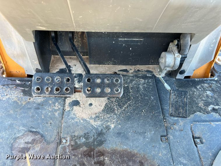 image for item DQ2232 2018 Case 570N EP  landscape tractor