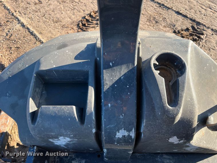 image for item DQ2232 2018 Case 570N EP  landscape tractor